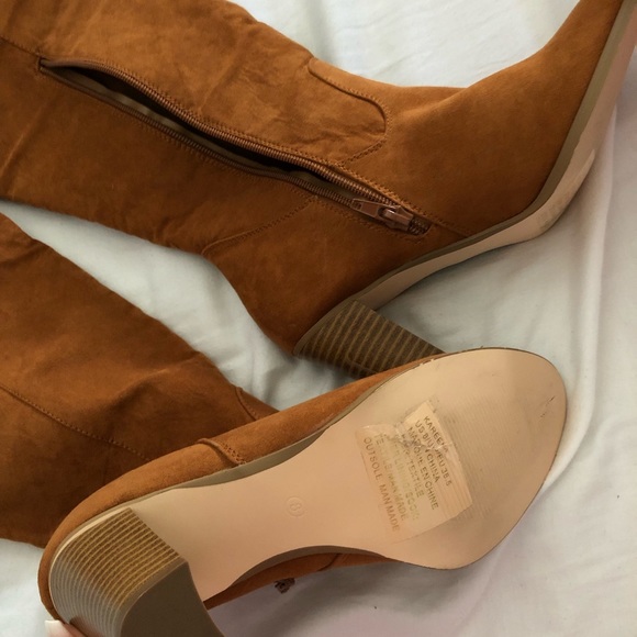 Boots - Picture 2 of 3